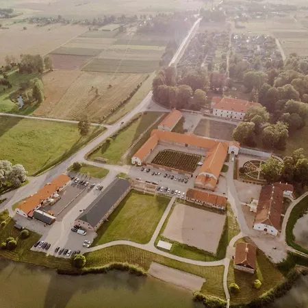 Nurmuizas Viesnica Hotel Lauciene