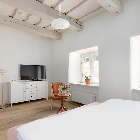 Nurmuizas Viesnica Hotel Lauciene